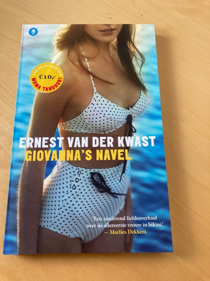 Giovanna's navel