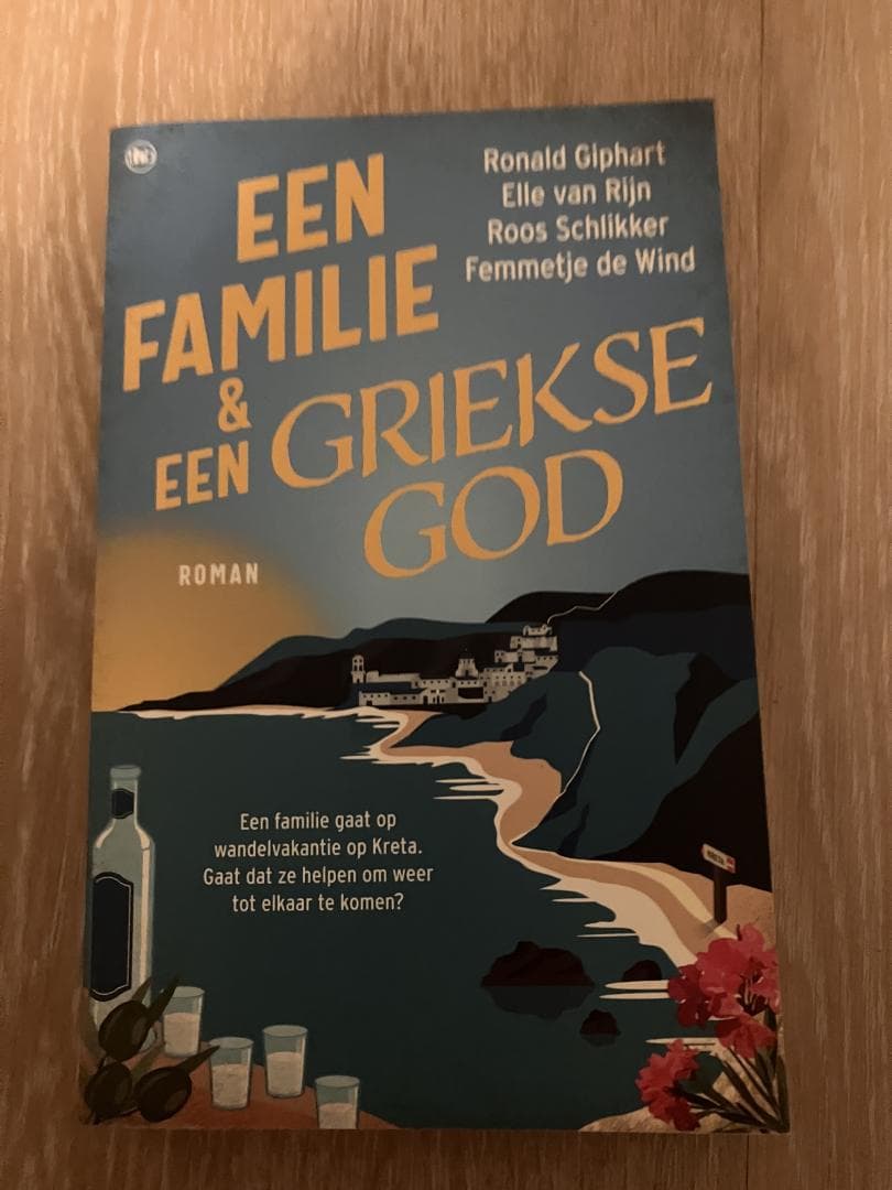 Een familie en een Griekse god