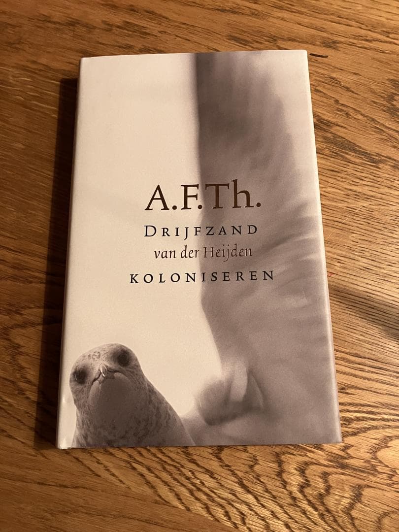 Drijfzand koloniseren / de erven Movo